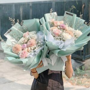 10-mixed-flowers-pastel-pink-white