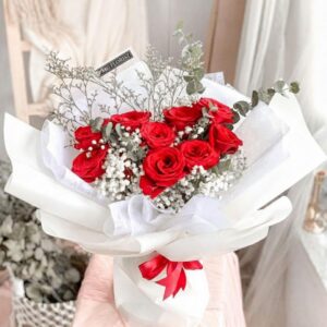 10-rose-bouquet