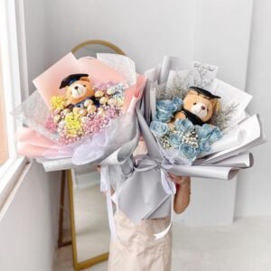 ferrero-graduation-sky-blue-roses
