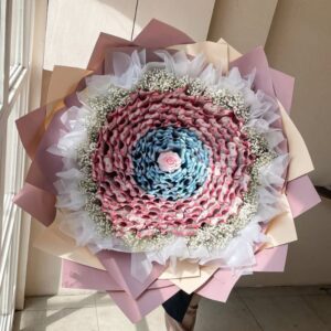 large-money-petal-bouquet