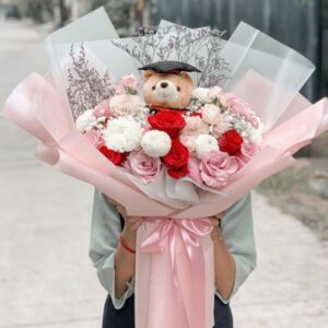 mixed-graduation-bouquet-18-stems