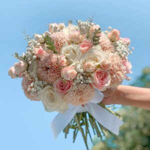 peachy-pink-bride